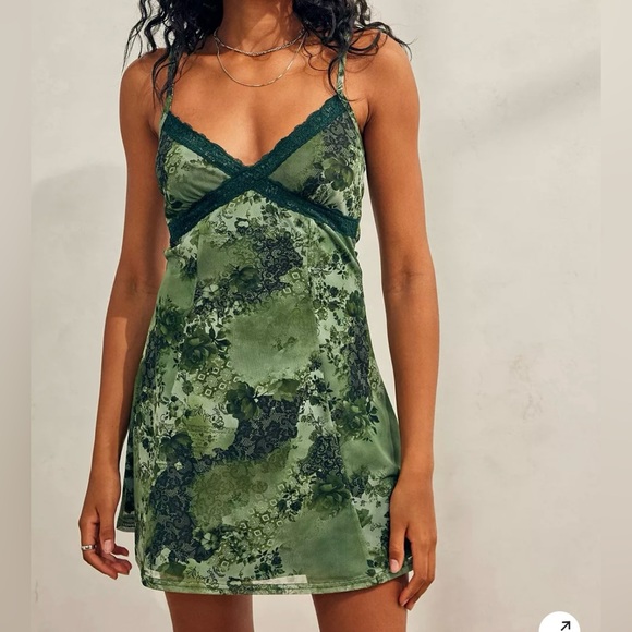 Urban Outfitters Dresses & Skirts - NWOT Urban Outfitters Lace Insert Green Floral Print Mesh Mini Dress Size Large